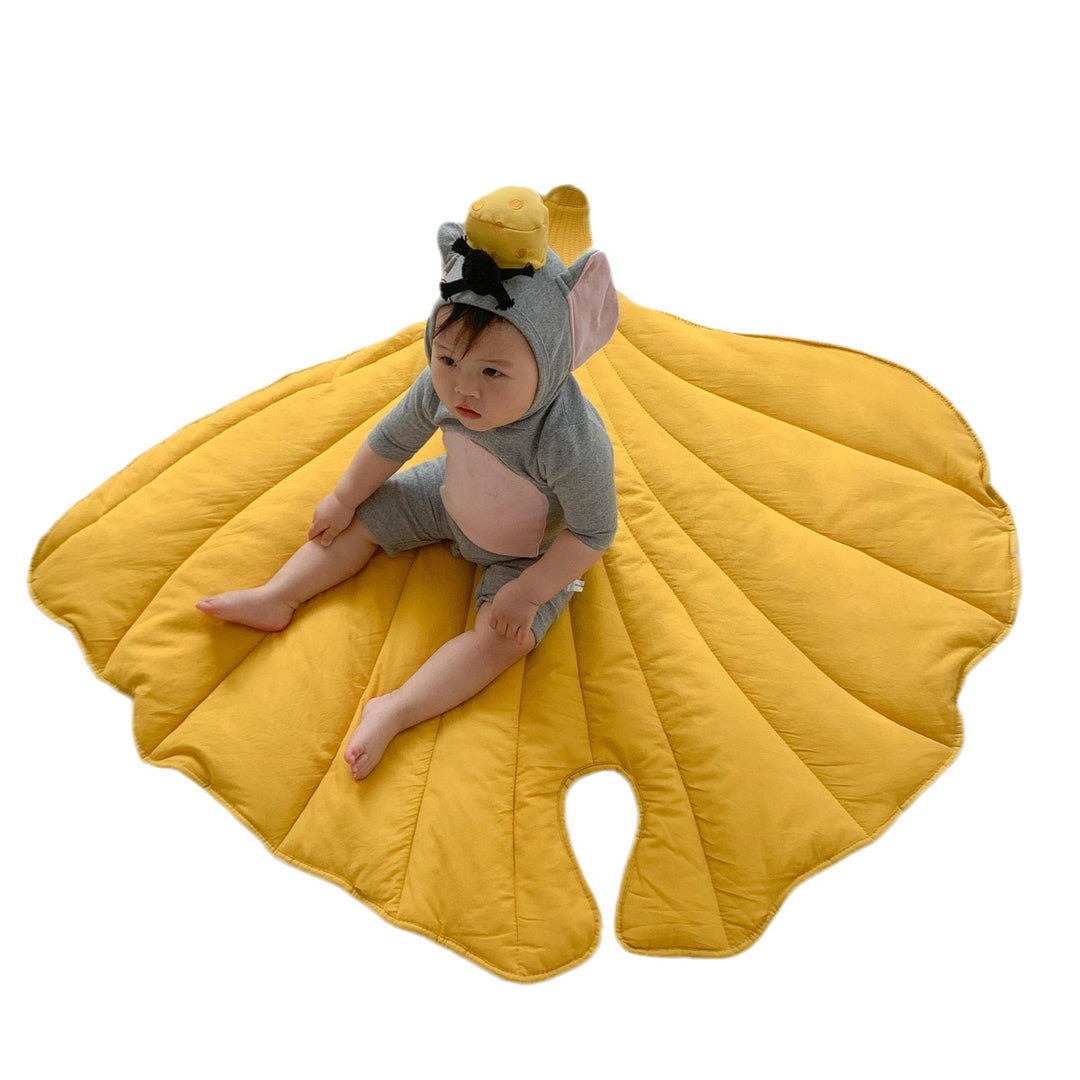 Quilted Leaf-Shaped Cotton Padded Floor Play Mat
