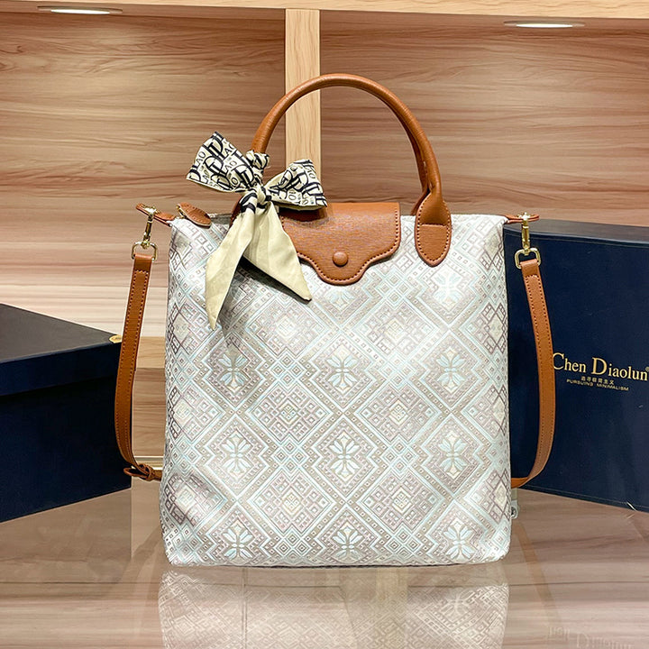 Elegant Patterned Handheld Tote Bag