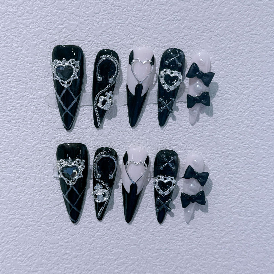 Glamorous Nail Art Extensions