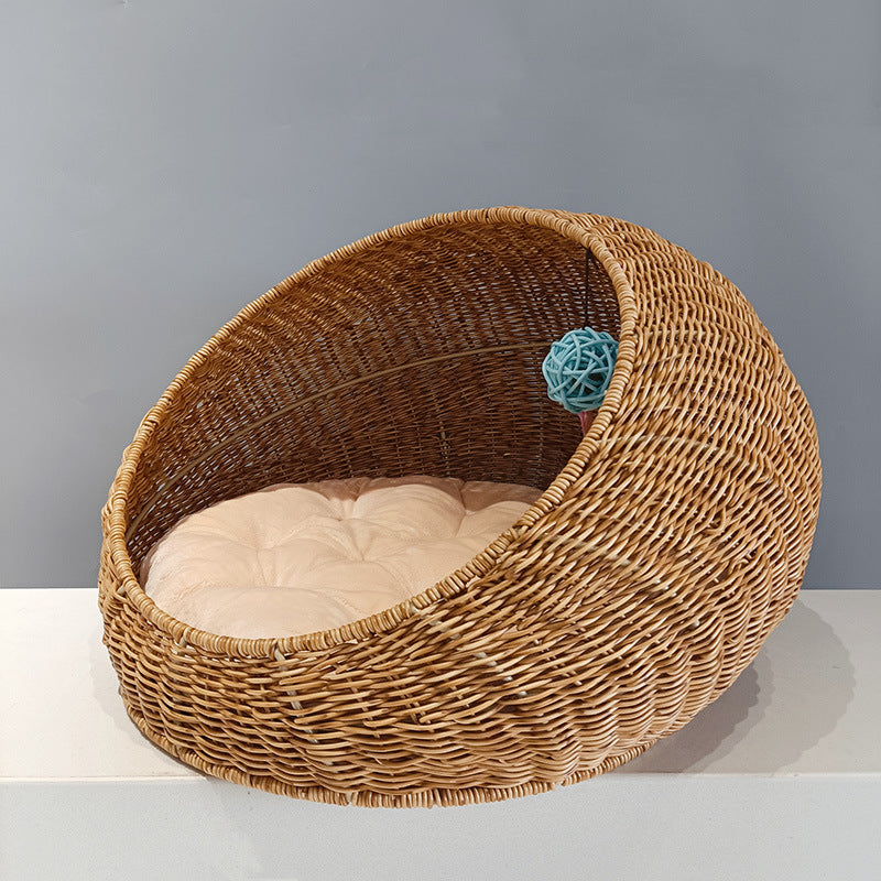 Cozy cat bed made of woven natural material Kalsten