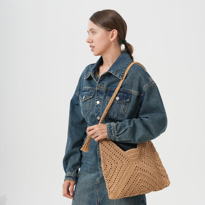 Handcrafted macrame shoulder bag with braided details Kalsten