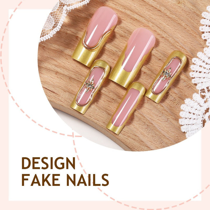 Acrylic nail set with extravagant gold accents Kalsten