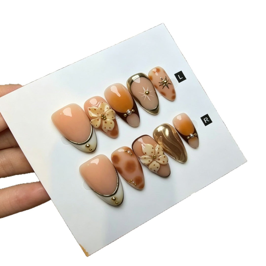 Artistic Floral Design Press-On Nail Set