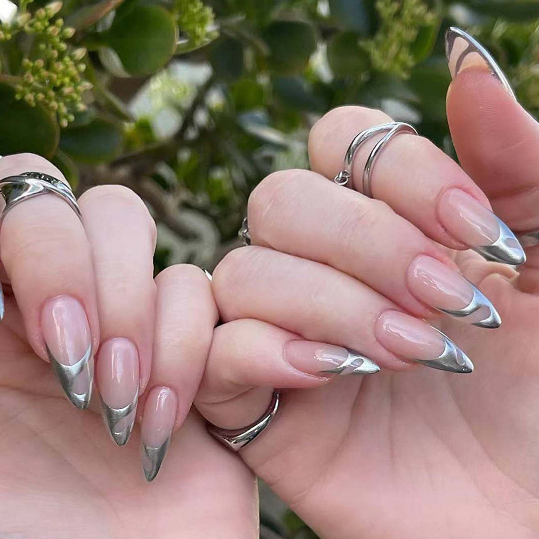Exclusive Stiletto Artificial Nails with Metallic Accents Kalsten