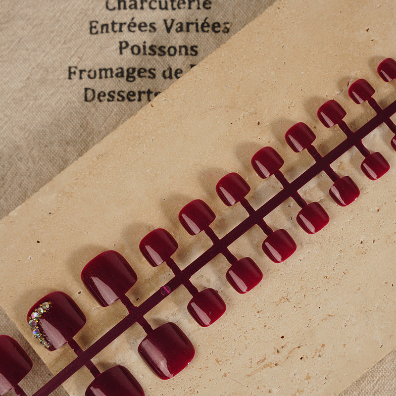 Glossy Decorative Press-On Nail Set Kalsten