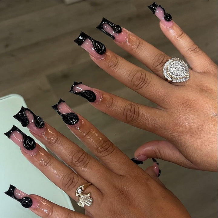 Artificial nails in trendy wave design Kalsten