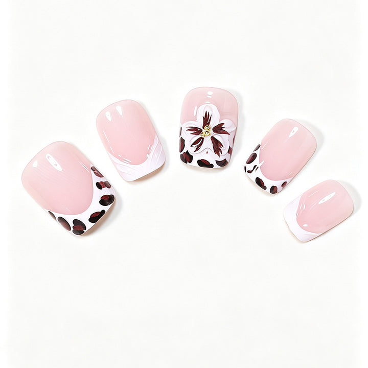 Floral Accent Nail Art Kit Kalsten