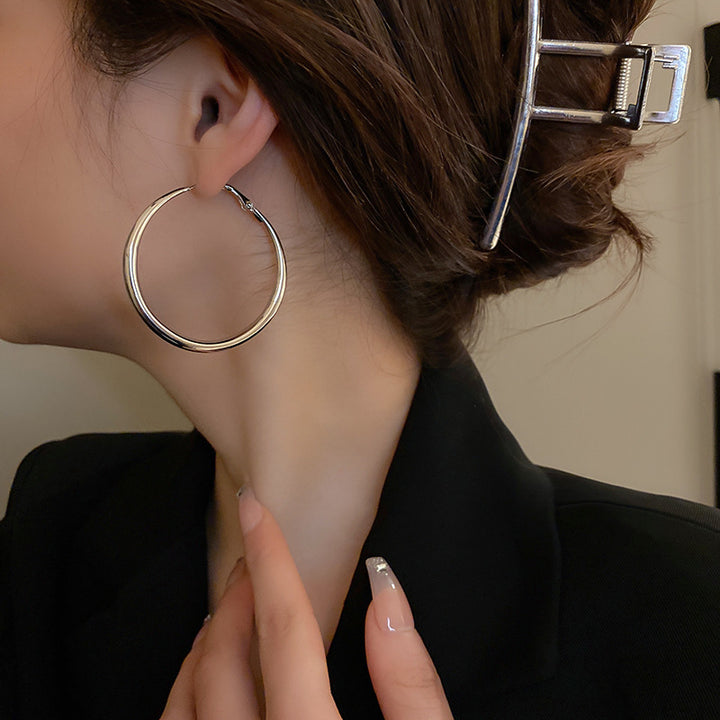 Elegant and Timeless Earrings Kalsten
