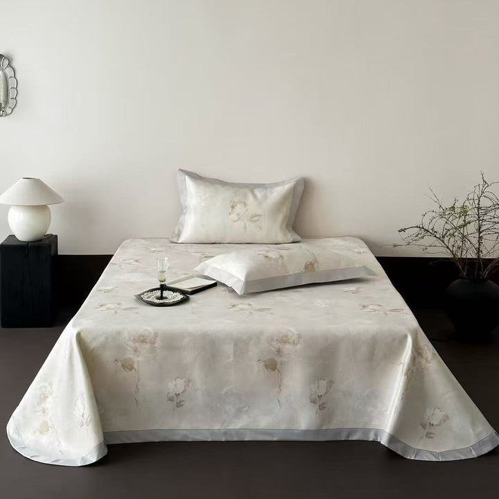 Bedding set made of fine cotton satin with classic Toile-de-Jouy print and satin hem