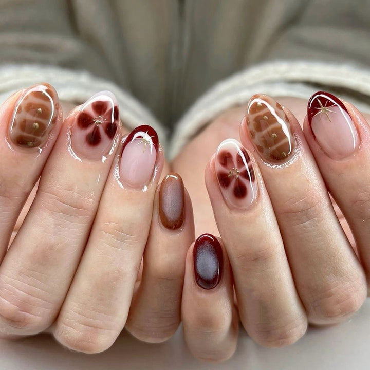 Artful Nail Art in Modern Style Kalsten