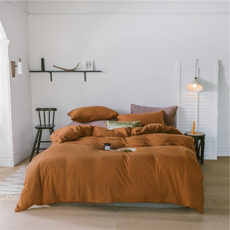 Bedding set made of breathable cotton percale with temperature-regulating processing