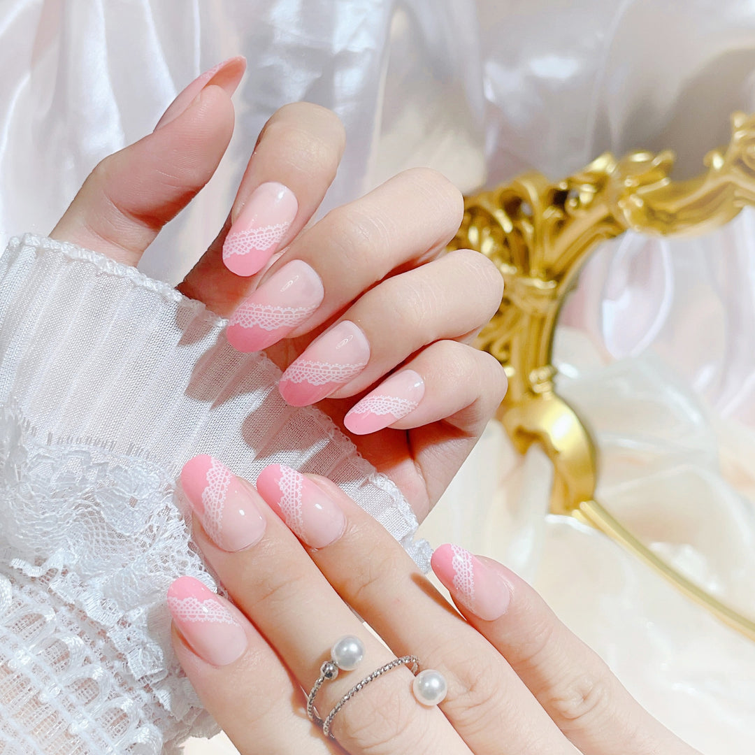 Lace-Inspired Ombre Press-On Nail Set