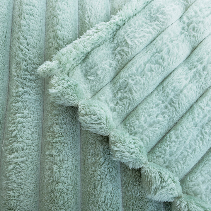 Ladies Luxury Thermal Snuggle Blanket with Wave Structure Kalsten