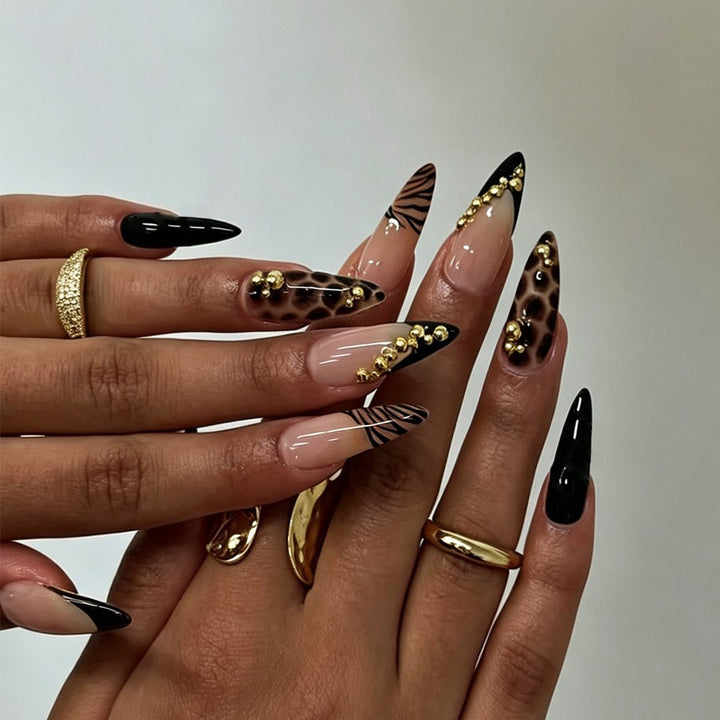 Art nail set with elegant animal and glitter patterns Kalsten