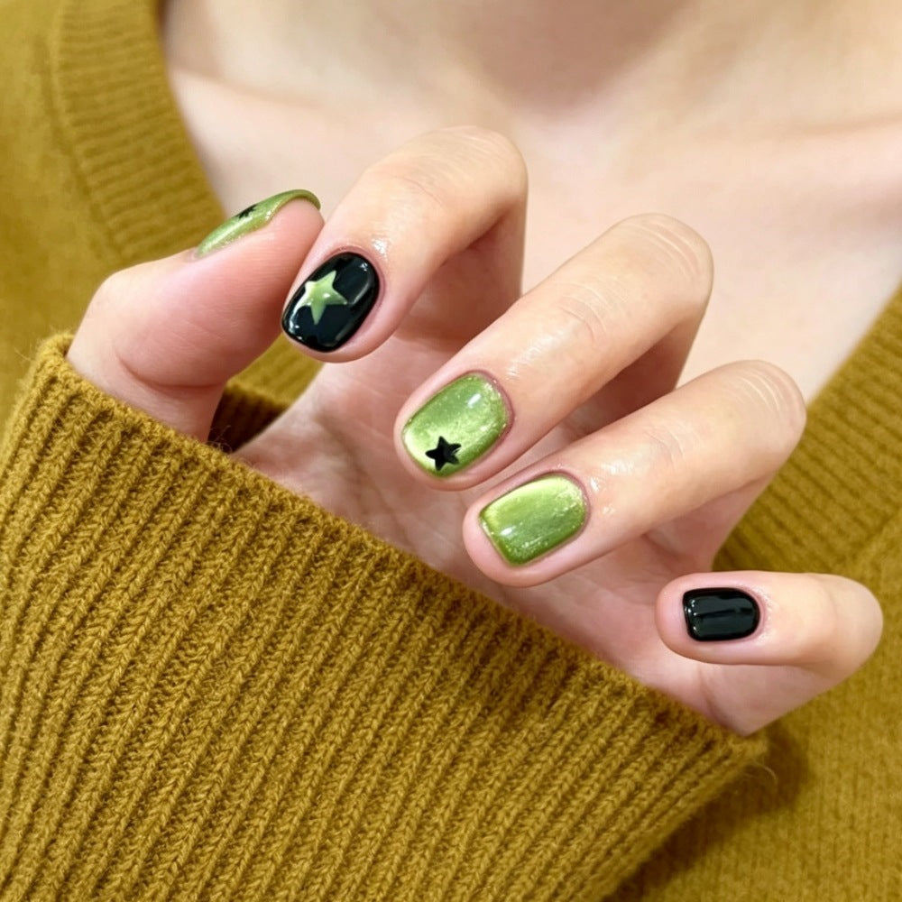 Artistic Star-Embellished Nail Art Set
