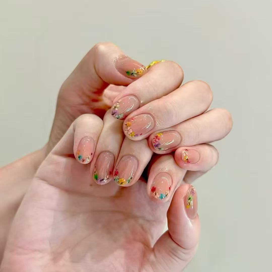 Artistic Cat-Themed Press-On Nail Art Set Kalsten