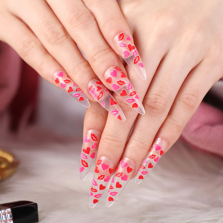 Artificial nails with romantic lip and heart designs Kalsten