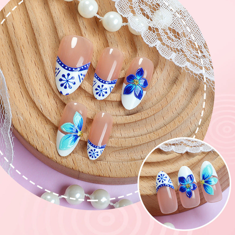 Artistic Floral-Decorated Press-On Nail Set