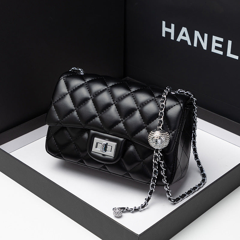 Chic Quilted Crossbody Bag