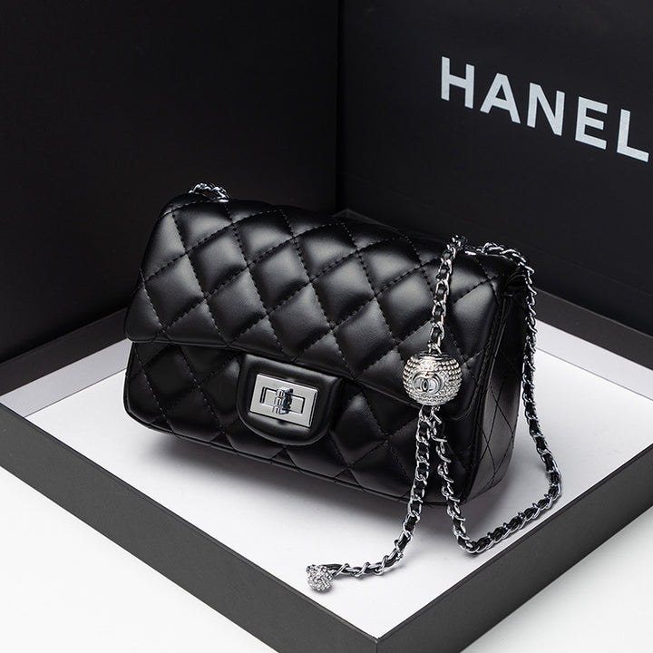 Chic Quilted Crossbody Bag
