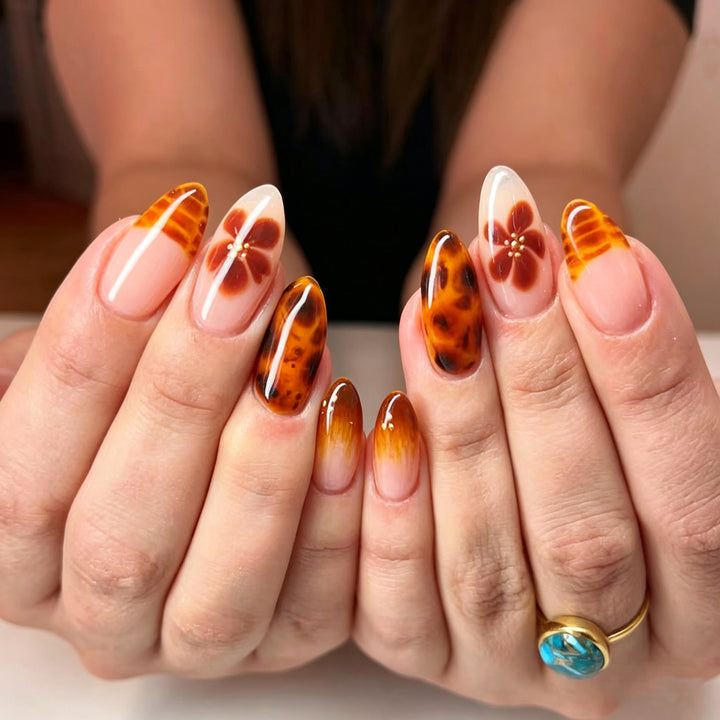 Artistic Floral-Patterned Press-On Nail Set Kalsten