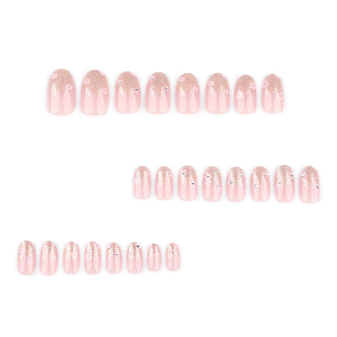 Artful gel nails with sparkling accents Kalsten