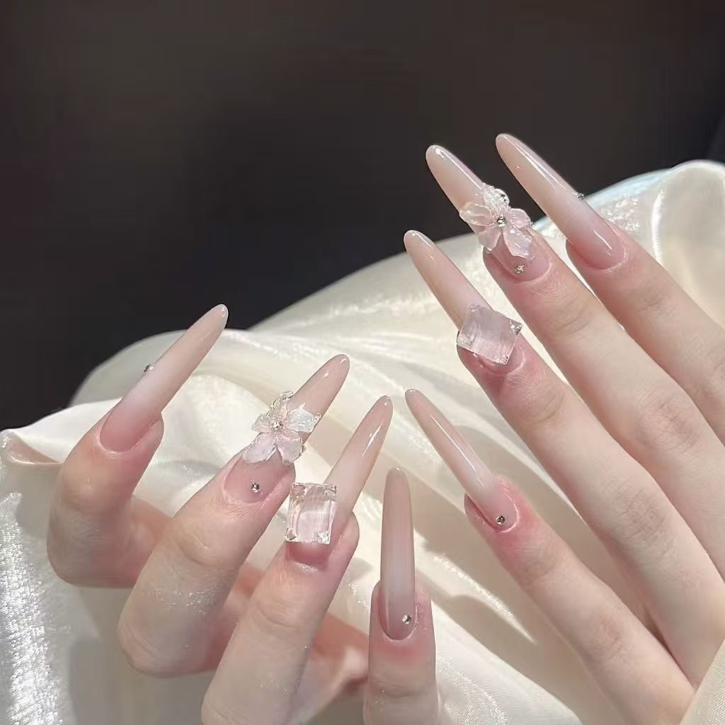 Stylish and Elegant Nail Extensions