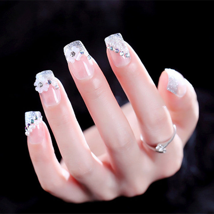 Artificial nails with delicate floral decorations Kalsten