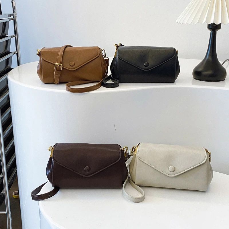 Elegant Leather Clutch Bag Kalsten