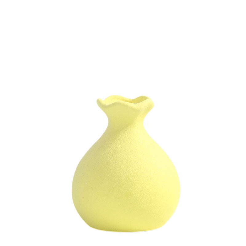 Unique Curved Ceramic Flower Vase Kalsten