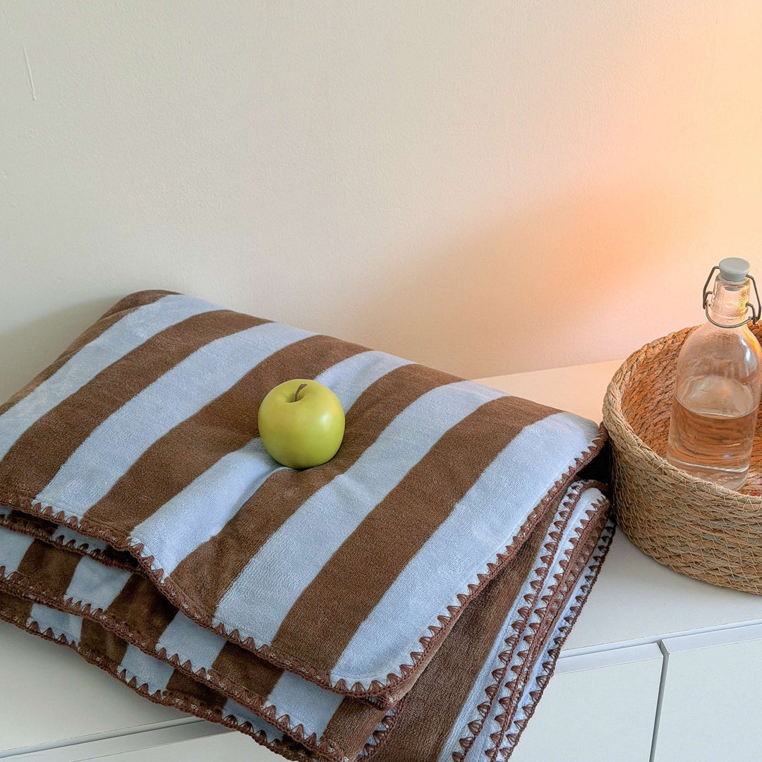 Animal-Print Throw Blanket Kalsten