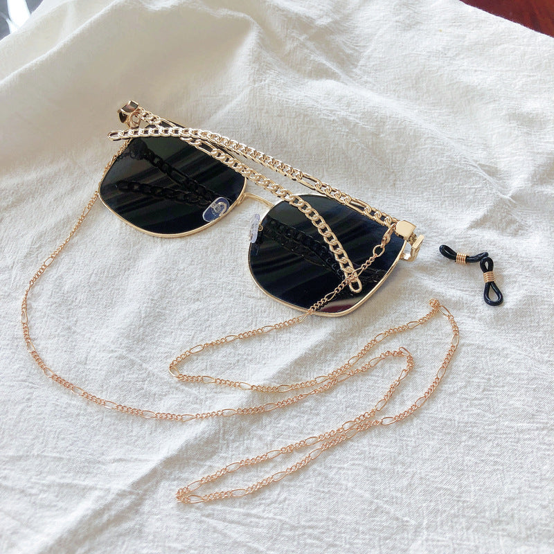 Chic Eyewear Chain with Decorative Clips Kalsten