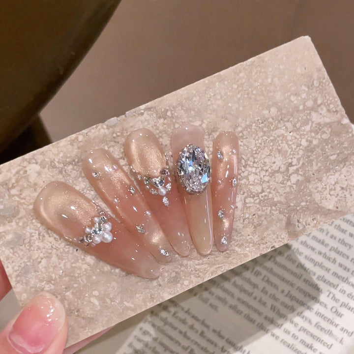 Artificial nails with glamorous design Kalsten