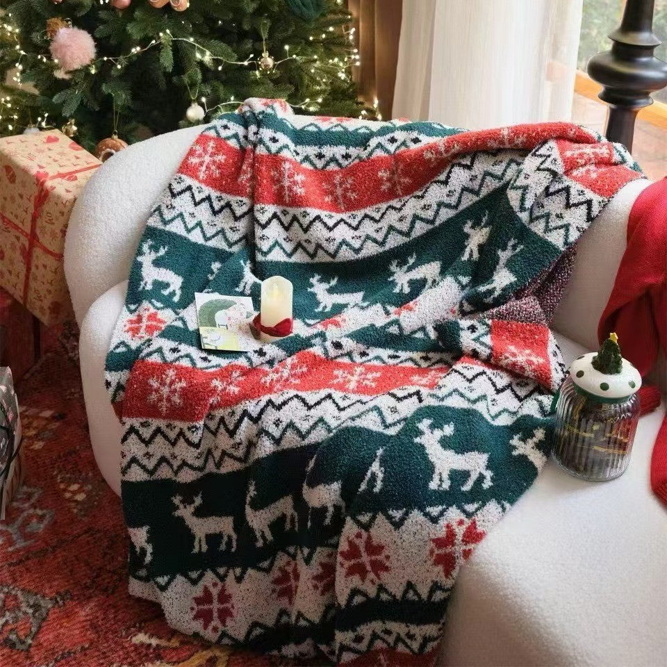 Cozy Christmas throw blanket with gingerbread and diamond pattern