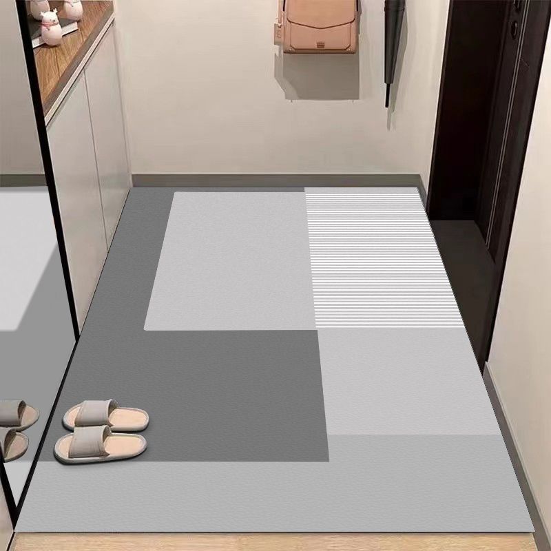 Modern Entryway Mat Kalsten