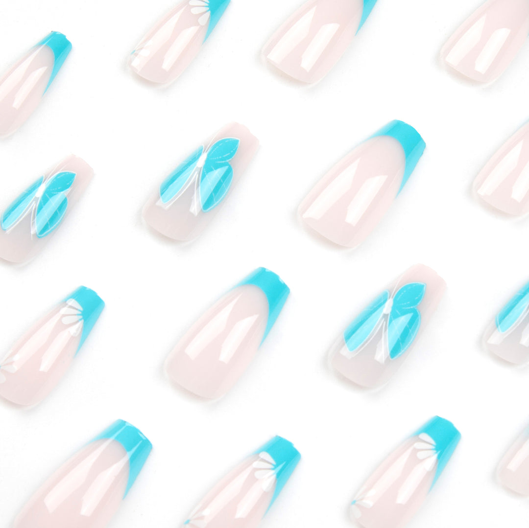 Artful nail art with ombre and flower decorations Kalsten