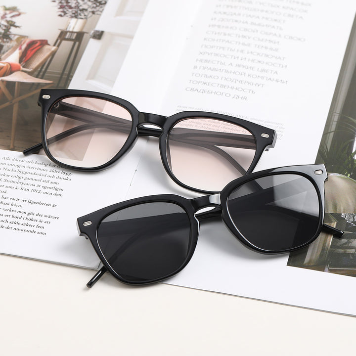 Women's stylish sunglasses with a sturdy frame and UV protection Kalsten