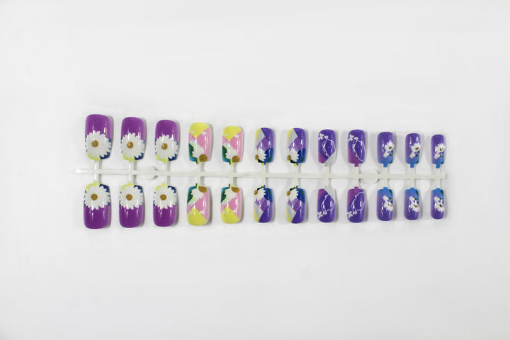 Artificial nail set with colorful floral designs Kalsten