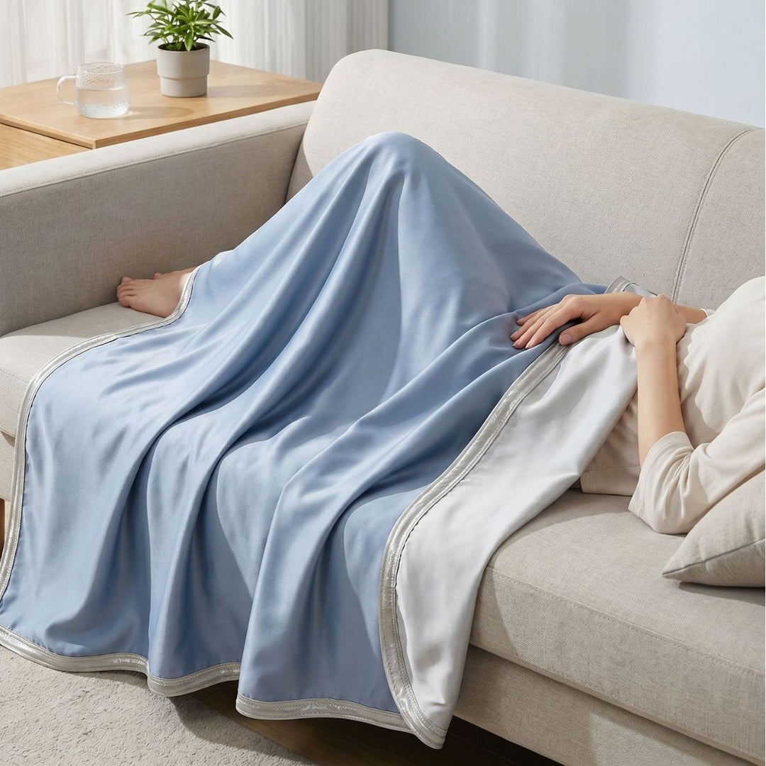 Ladies Premium Travel Blanket with Practical Carry Strap Kalsten