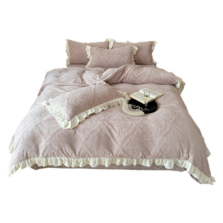 Bedding set with delicate ruffle trim and Jacquard damask structure