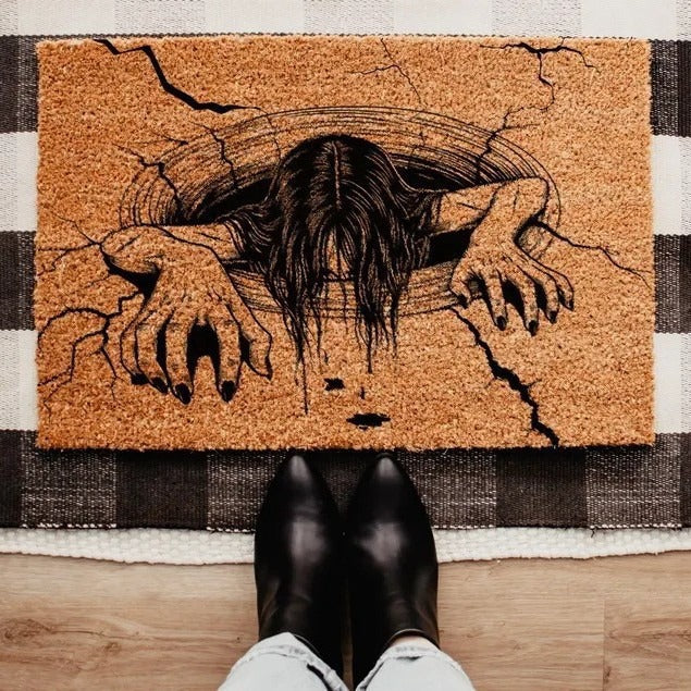 Halloween-Themed Welcome Mat Kalsten