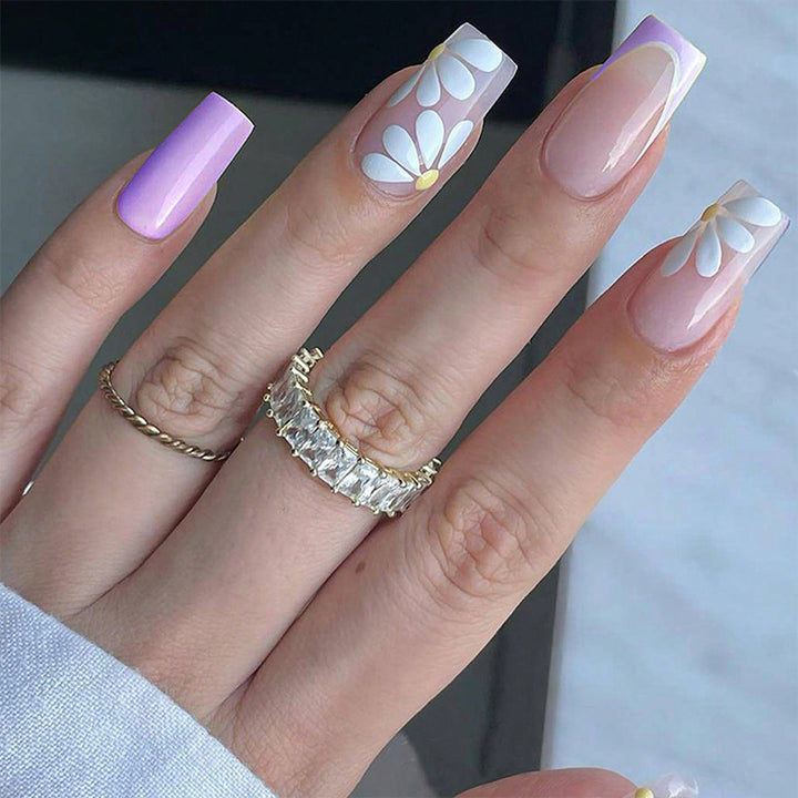 Elegant artificial nails with flower design Kalsten