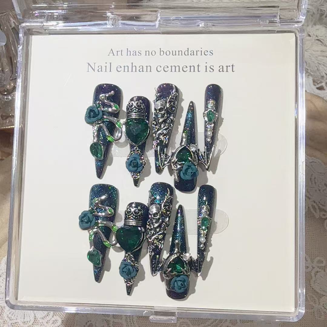 Gothic-Themed Press-On Nail Art Set