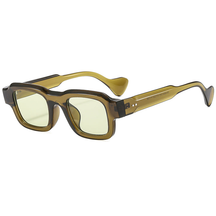 Women Retro-inspired sunglasses in striking design Kalsten