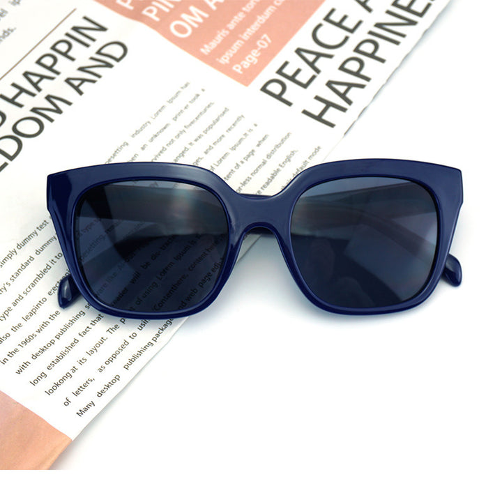 Women Fashion oversized Sunglasses with striking Frame Kalsten