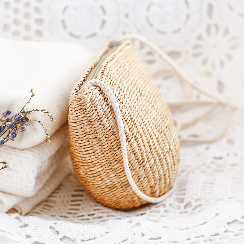 Handbag in Modern Shell Shape Kalsten