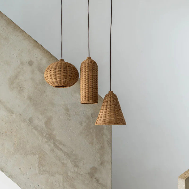 Handmade pendant light made of braided rattan Kalsten