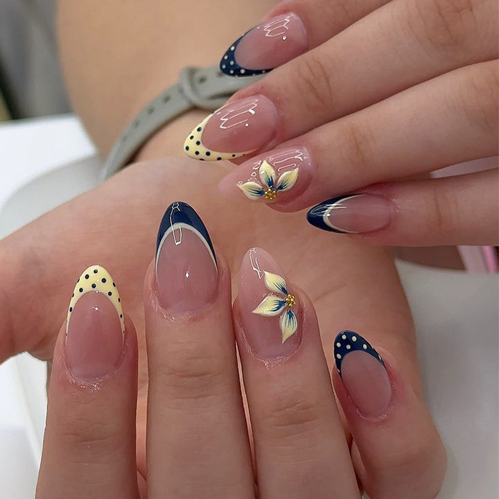 Floral Art Nail Extensions Kalsten