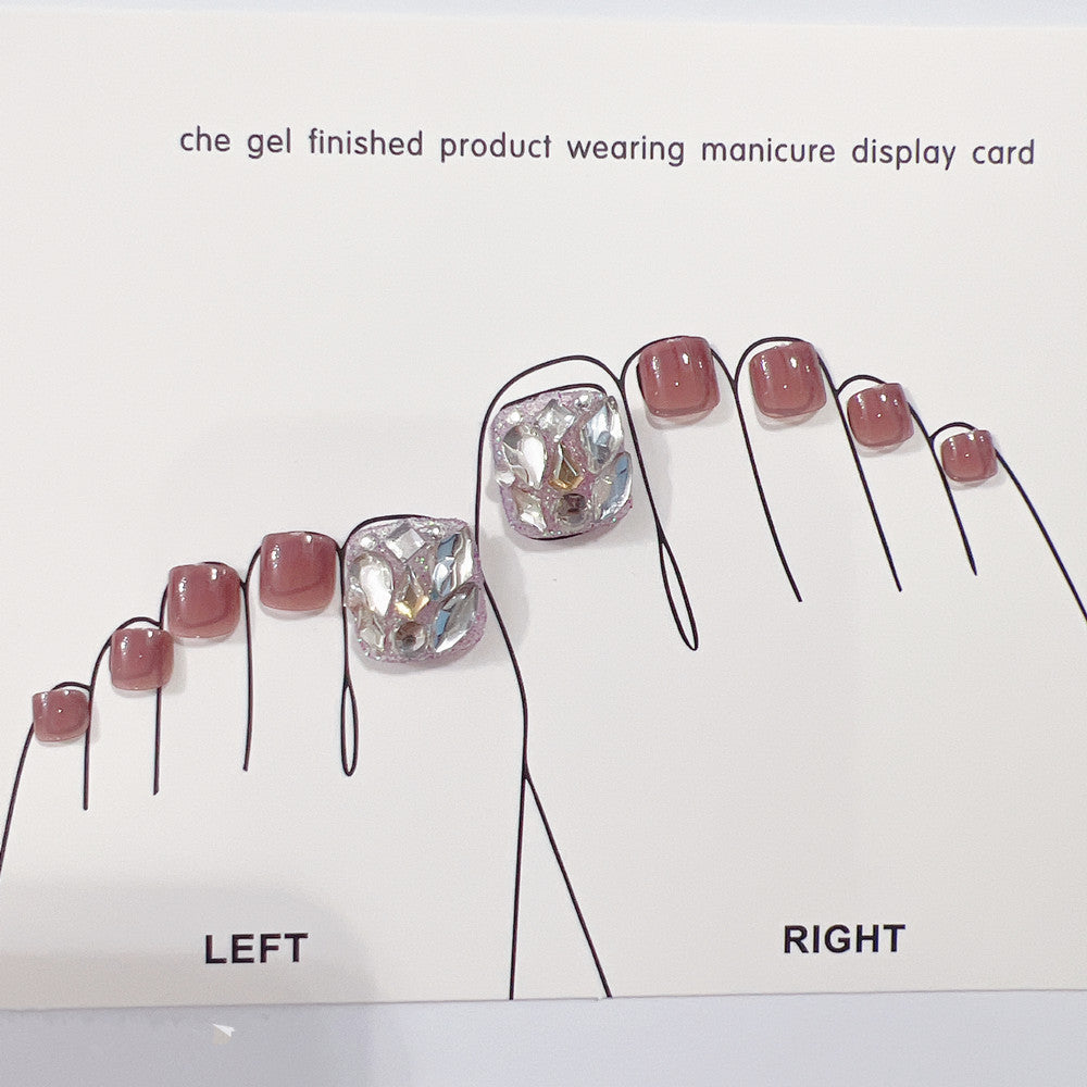 Artful toenails with glitter accents Kalsten