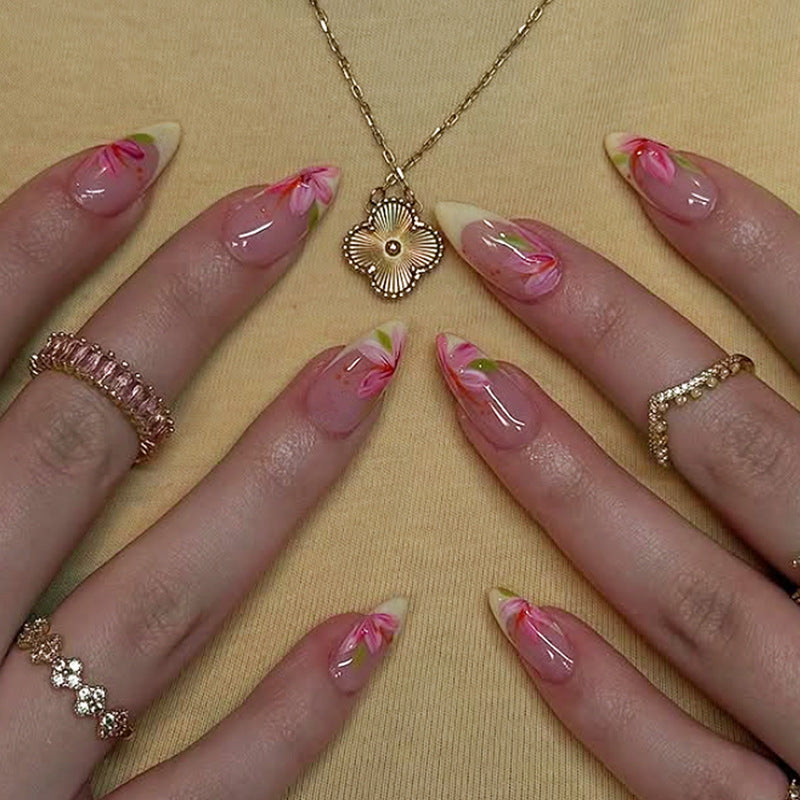 Elegant artificial nail set with floral designs Kalsten